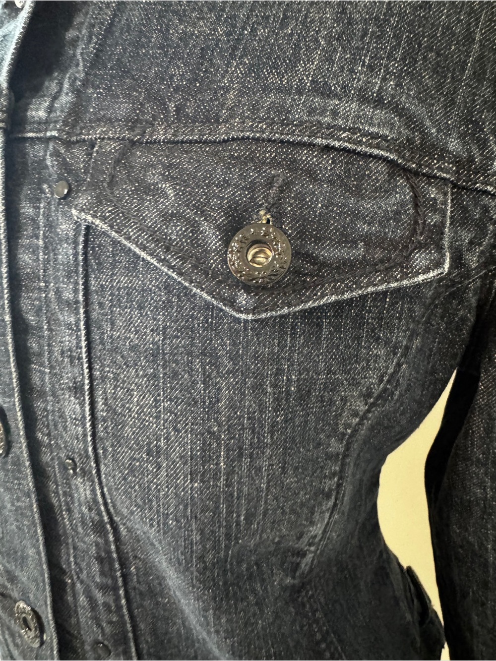 Levi’s Dark Indigo Denim Jacket - Women's Stand Collar Jean Jacket - Picture 5 of 16